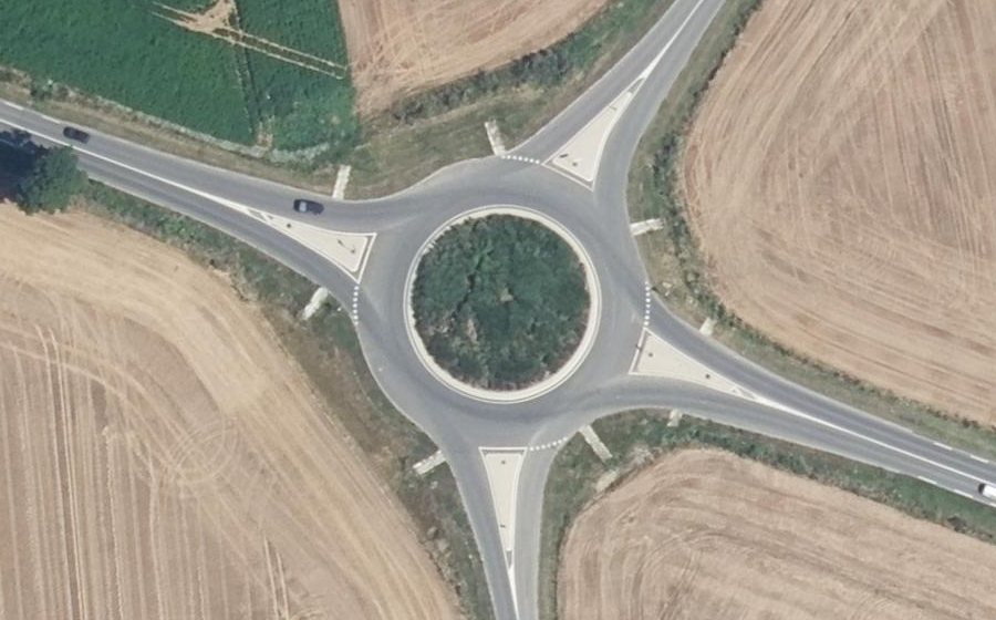 Vue aérienne du Rond-point anonyme n°1169861533