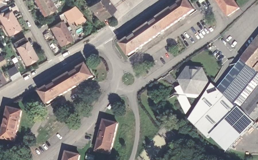 Vue aérienne du Rond-point anonyme n°117051037