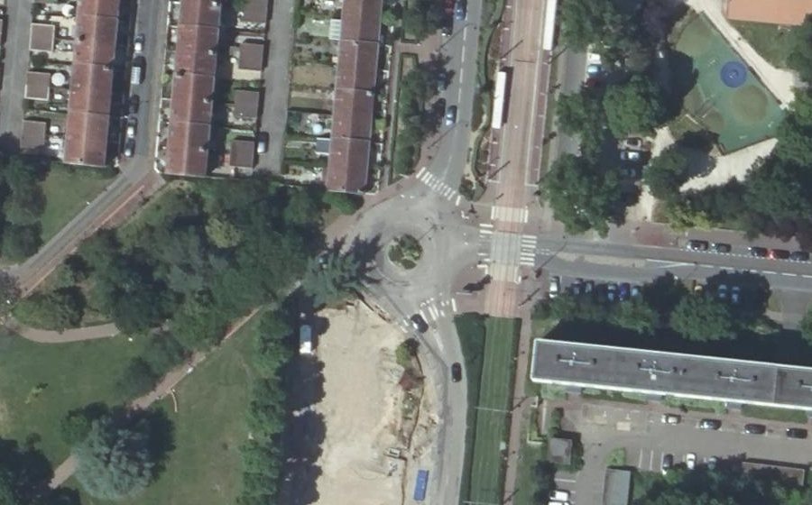 Vue aérienne du Rond-point anonyme n°117129341