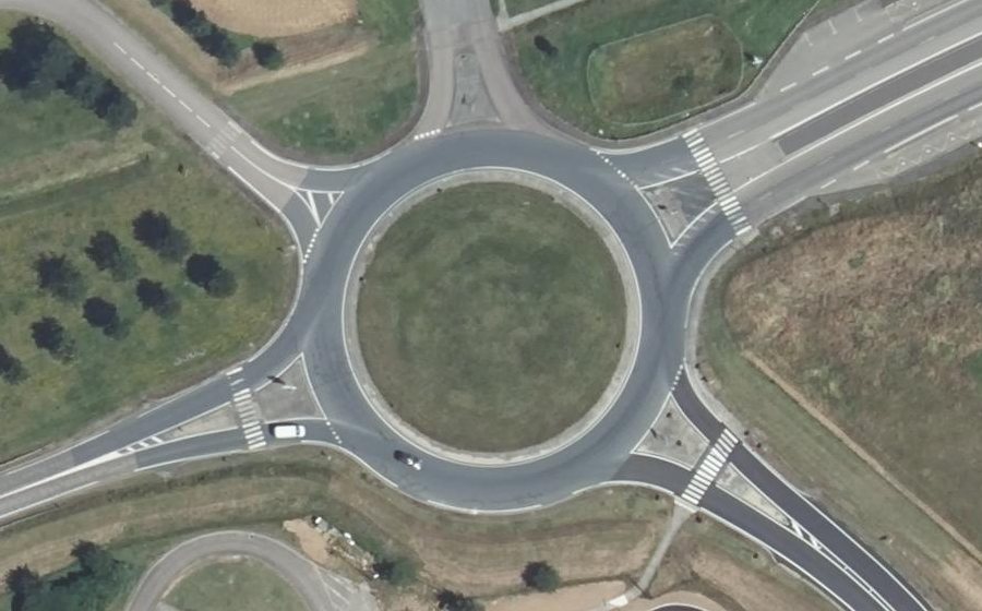 Vue aérienne du Rond-point anonyme n°1171305805