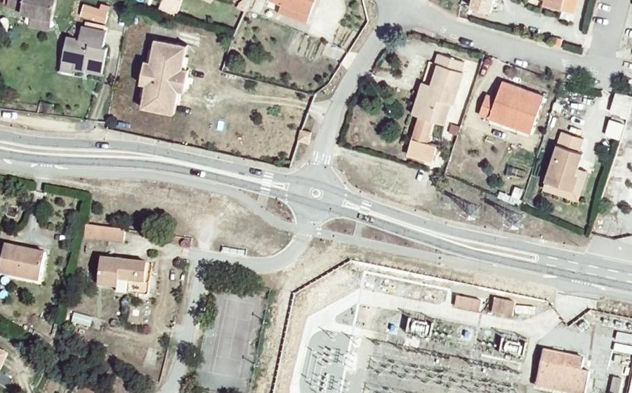 Vue aérienne du Rond-point anonyme n°1171507857