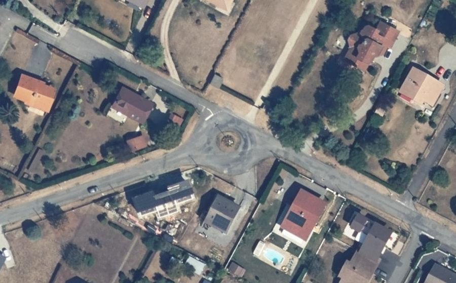 Vue aérienne du Rond-point anonyme n°1175425044