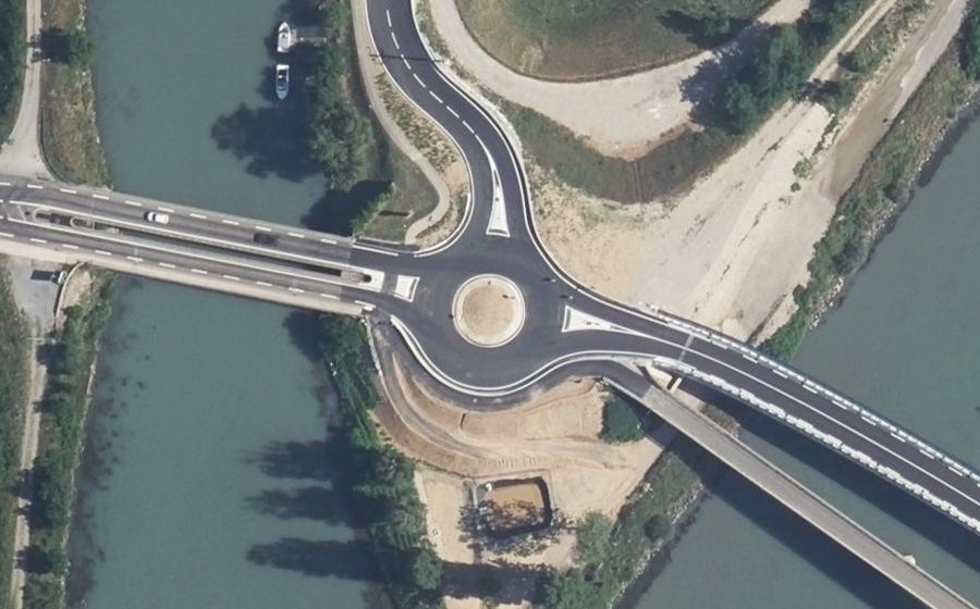 Vue aérienne du Rond-point anonyme n°1175834154