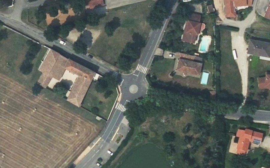 Vue aérienne du Rond-point anonyme n°1177781188