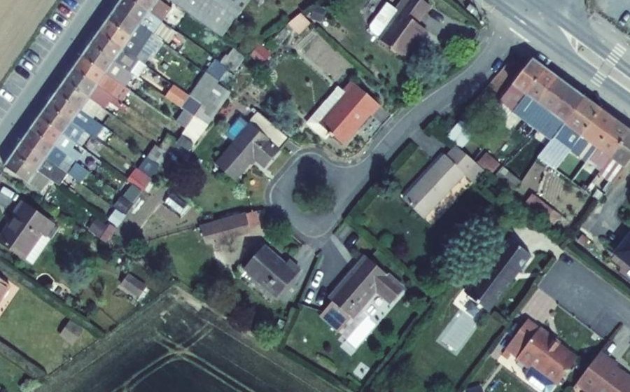 Vue aérienne du Rond-point anonyme n°1178105909