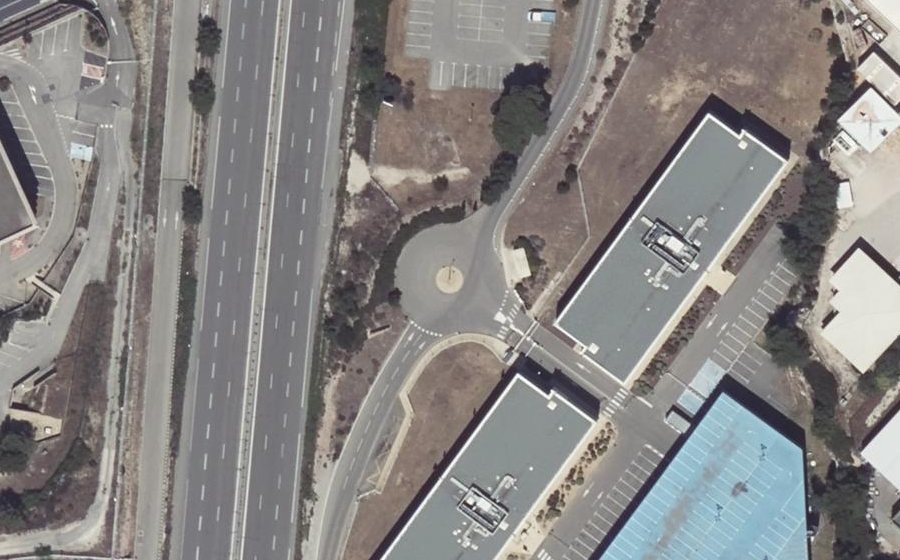 Vue aérienne du Rond-point anonyme n°1178110758