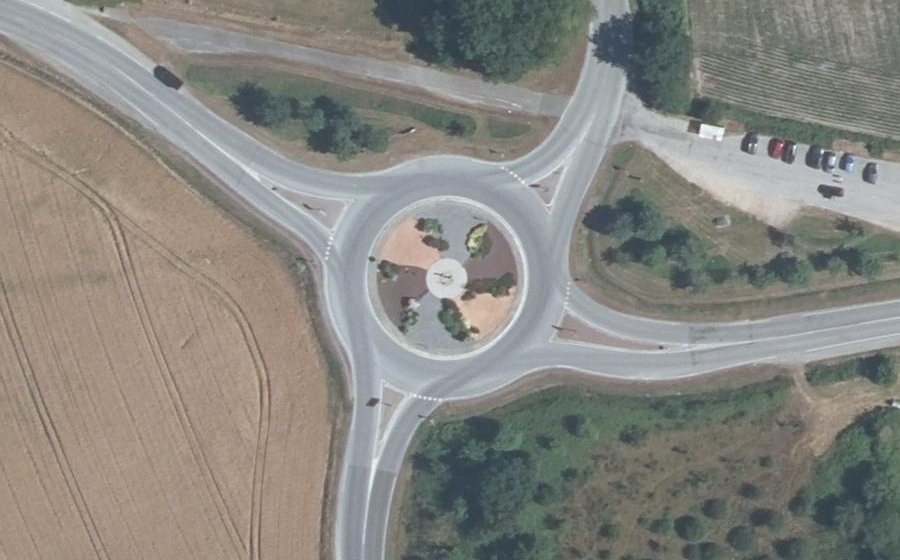 Vue aérienne du Rond-point anonyme n°1178269891