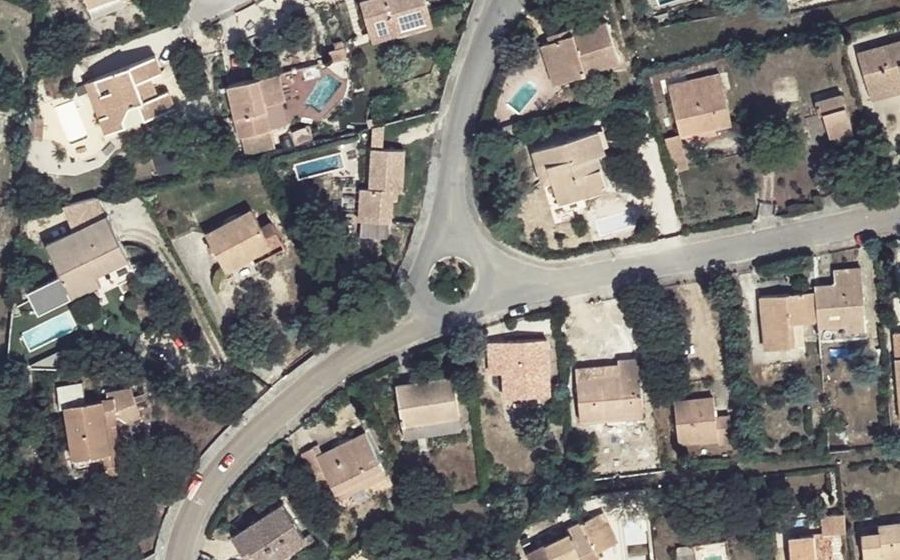 Vue aérienne du Rond-point anonyme n°1178386152