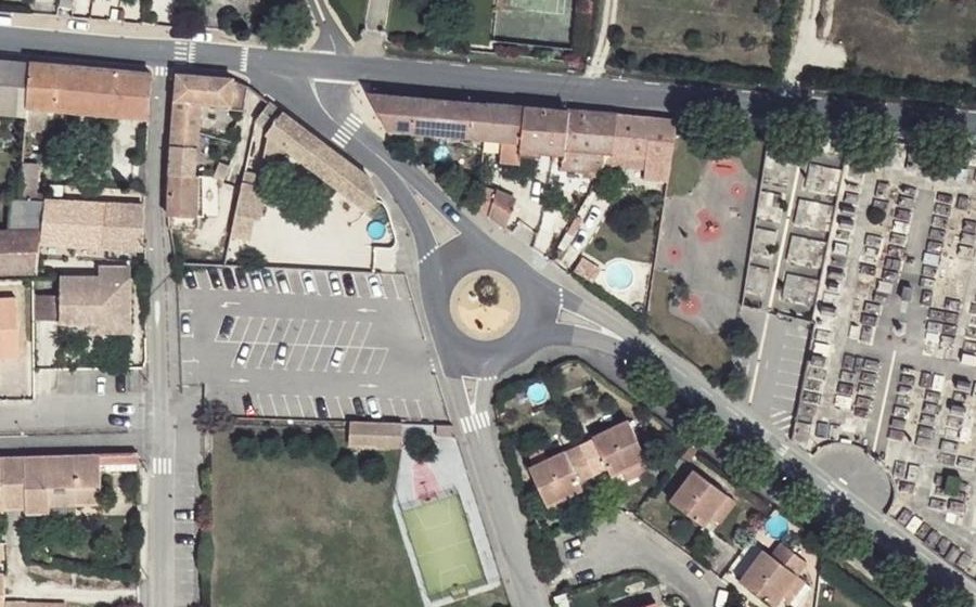 Vue aérienne du Rond-point de la Croix du Roumieu
