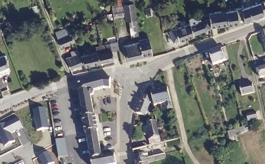 Vue aérienne du Rond-point anonyme n°1178544818
