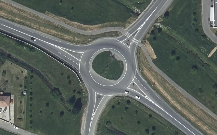 Vue aérienne du Rond-point anonyme n°117866504