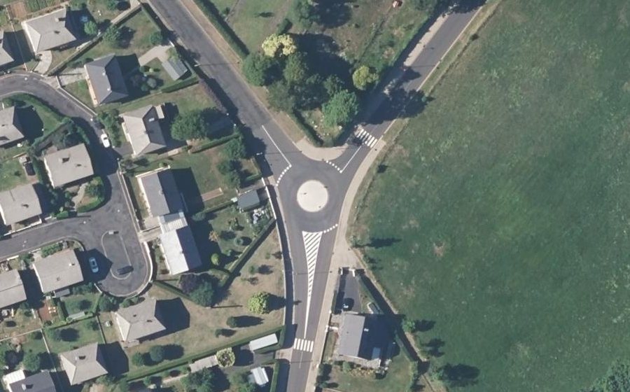 Vue aérienne du Rond-point anonyme n°1181178160