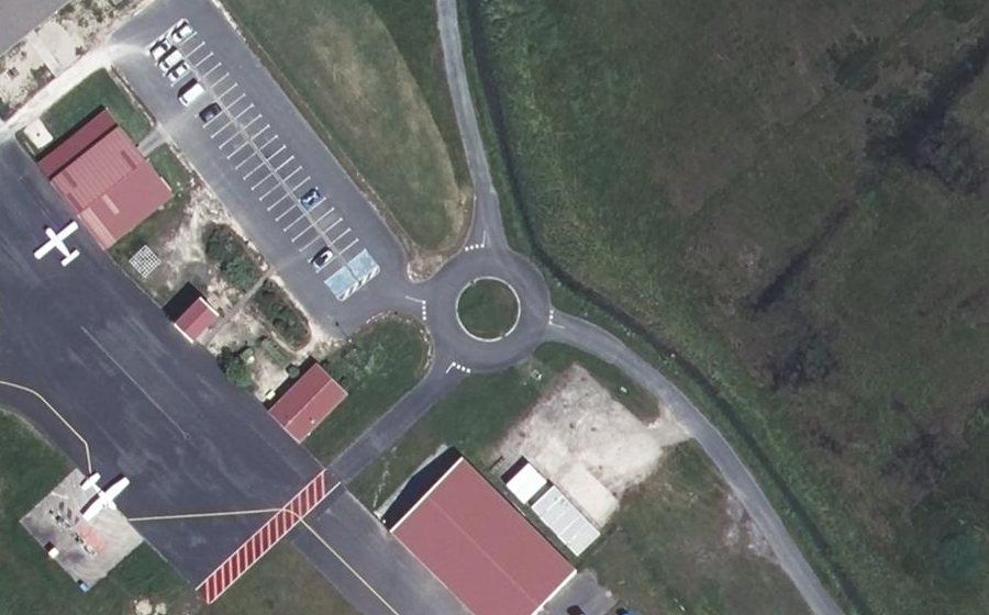 Vue aérienne du Rond-point anonyme n°118182172