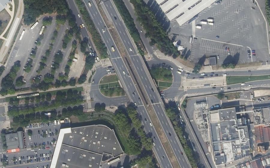 Vue aérienne du Rond-point anonyme n°11832605