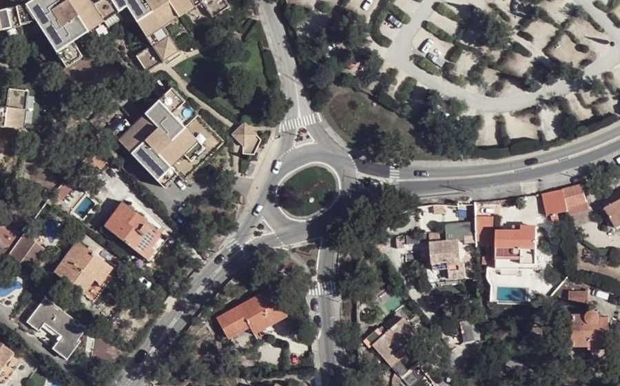 Vue aérienne du Rond-point anonyme n°11843719
