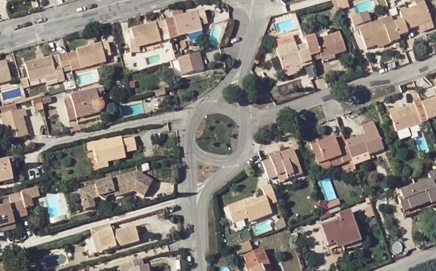 Vue aérienne du Rond-point anonyme n°1185293972