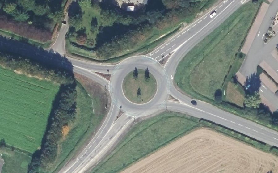 Vue aérienne du Rond-point anonyme n°118786920