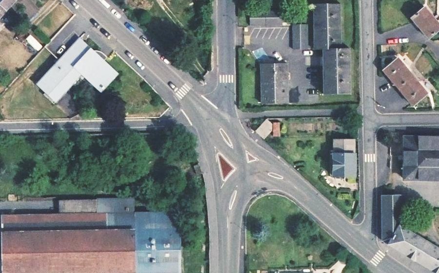 Vue aérienne du Rond-point anonyme n°1188142867