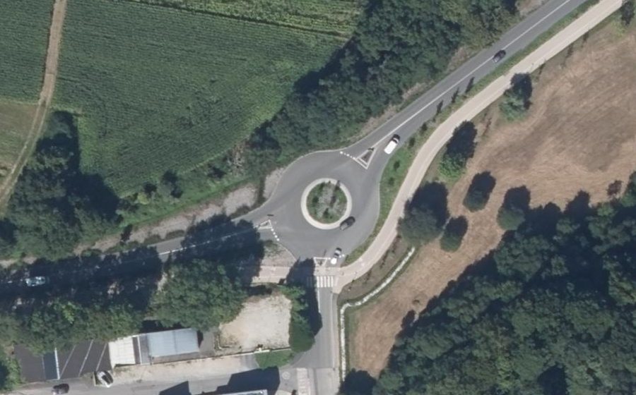 Vue aérienne du Rond-point anonyme n°1188793471