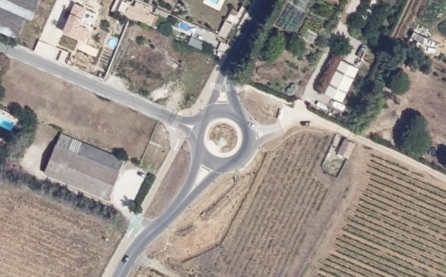 Vue aérienne du Rond-point anonyme n°1189115850