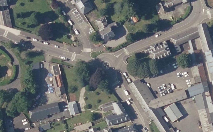 Vue aérienne du Rond-point anonyme n°1190259680