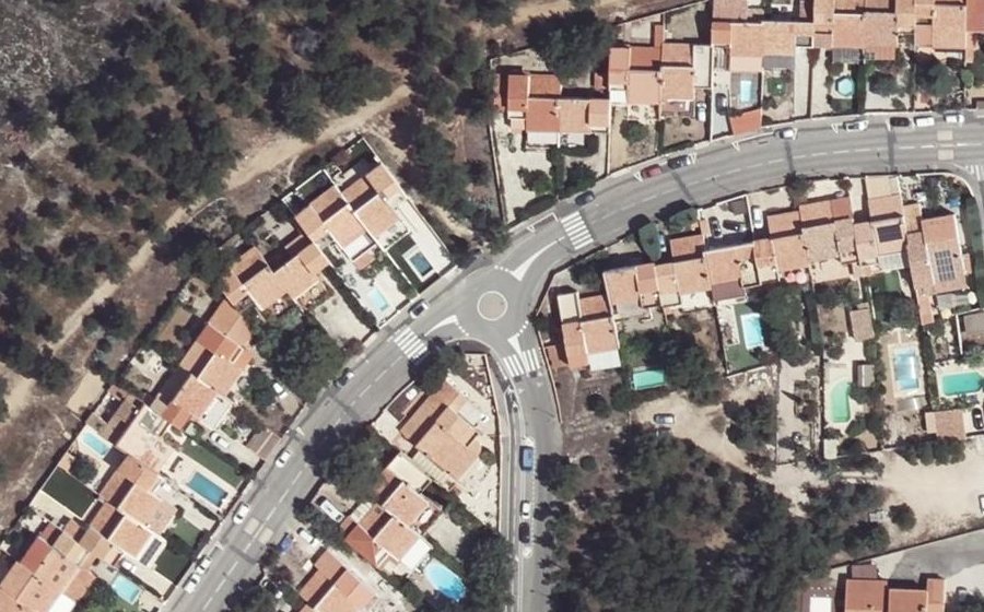 Vue aérienne du Rond-point anonyme n°1190699766