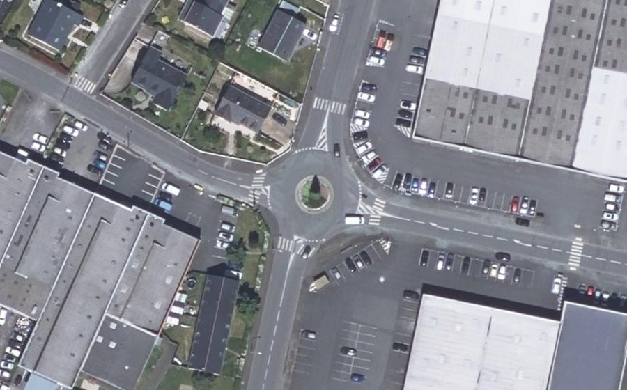 Vue aérienne du Rond-point anonyme n°119100221