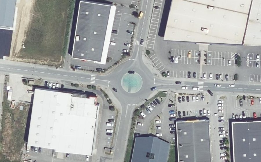 Vue aérienne du Rond-point anonyme n°1191481420