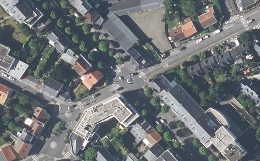 Vue aérienne du Rond-point anonyme n°1194765116