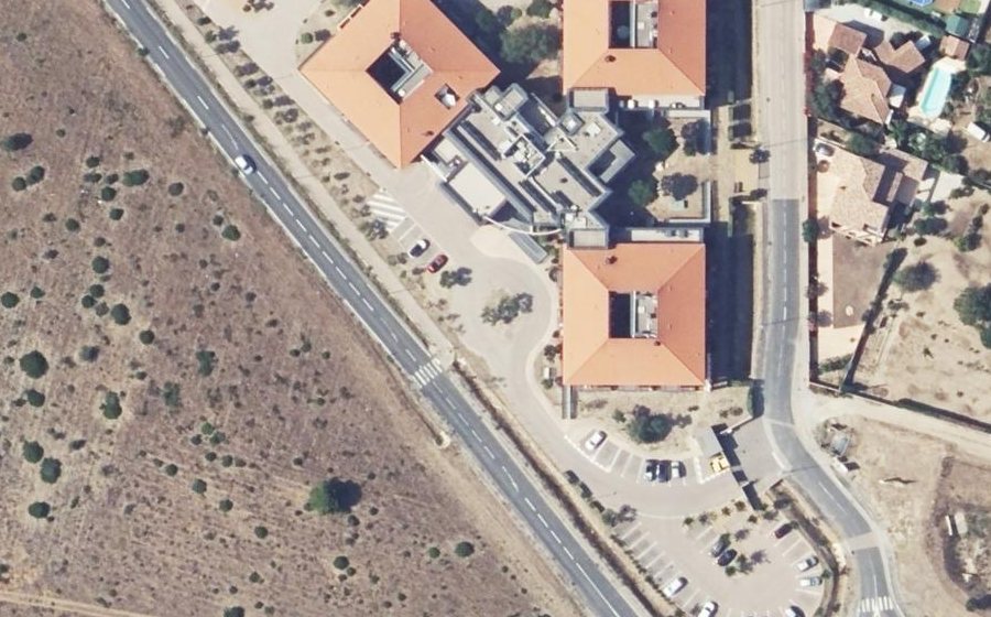 Vue aérienne du Rond-point anonyme n°1195899272