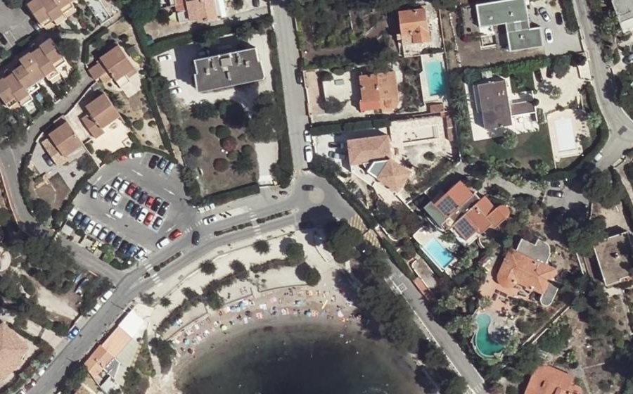 Vue aérienne du Rond-point anonyme n°1196533325