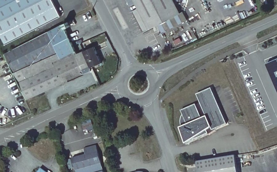 Vue aérienne du Rond-point anonyme n°119666027