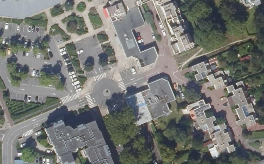 Vue aérienne du Rond-point anonyme n°119969006