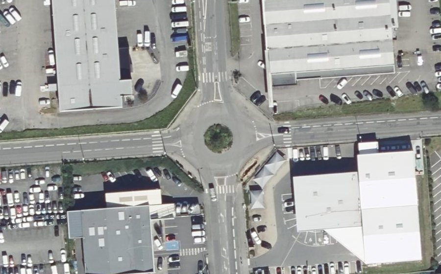 Vue aérienne du Rond-point anonyme n°120016929