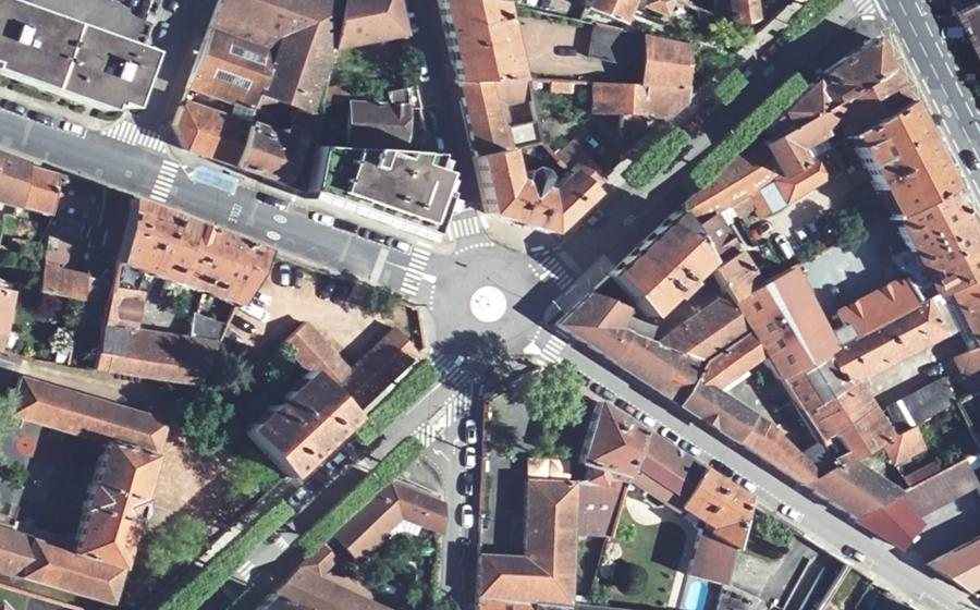 Vue aérienne du Rond-point anonyme n°120147708