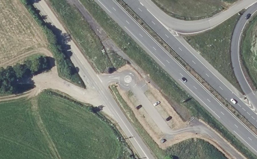 Vue aérienne du Rond-point anonyme n°1201818540