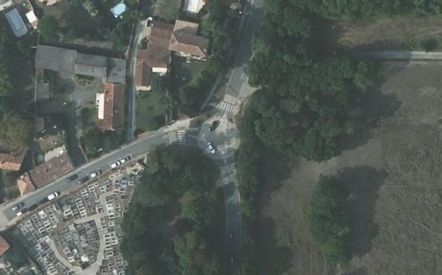 Vue aérienne du Rond-point anonyme n°120239021