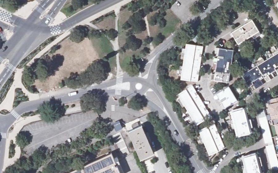 Vue aérienne du Rond-point anonyme n°1203150301
