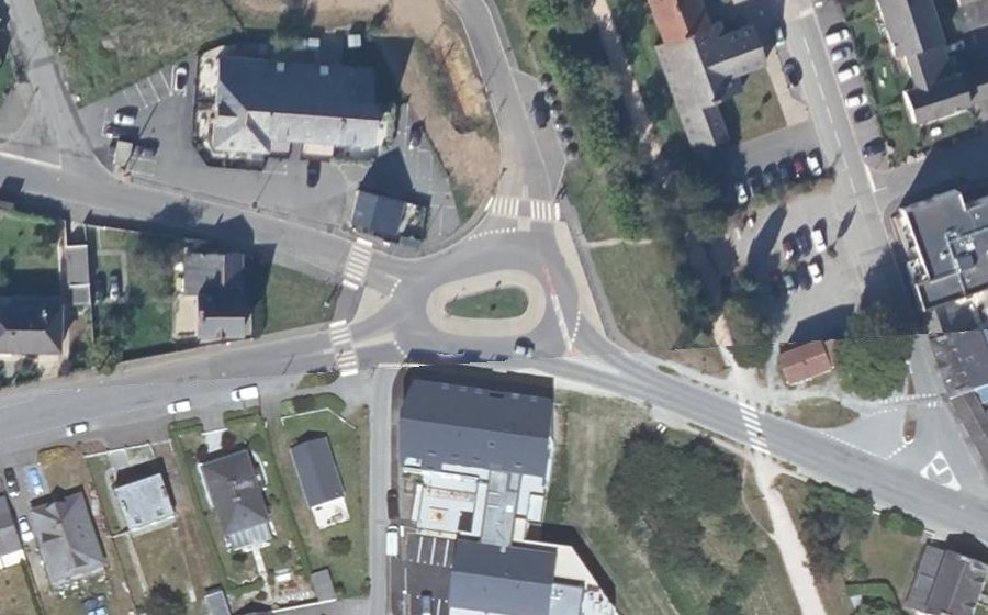 Vue aérienne du Rond-point anonyme n°1203458999