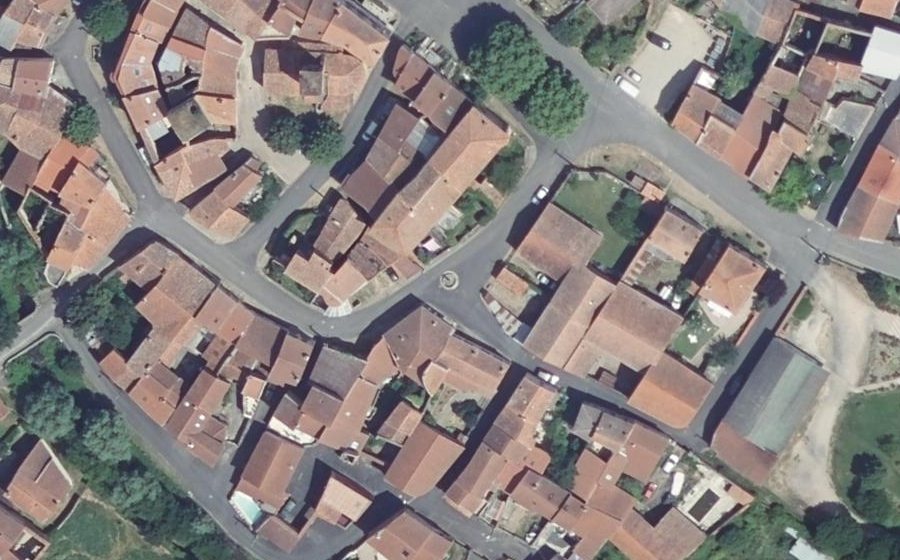 Vue aérienne du Rond-point anonyme n°1204719172