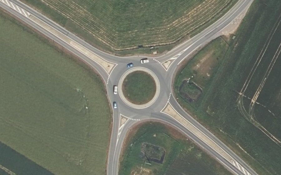 Vue aérienne du Rond-Point de la 9e Brigade Canadienne