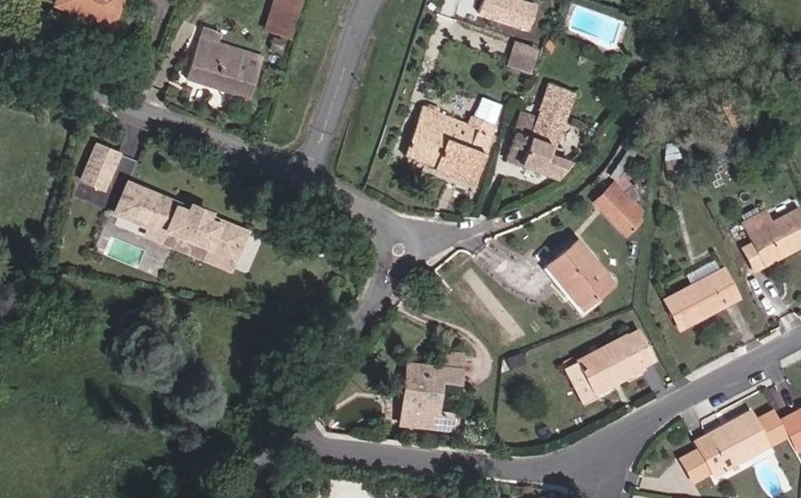 Vue aérienne du Rond-point anonyme n°1209380337