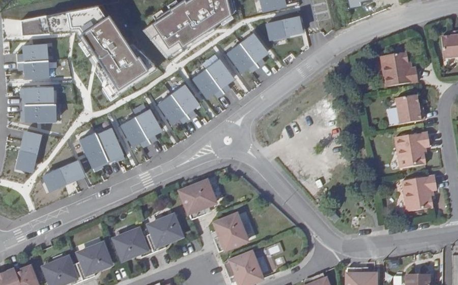 Vue aérienne du Rond-point anonyme n°1209859252