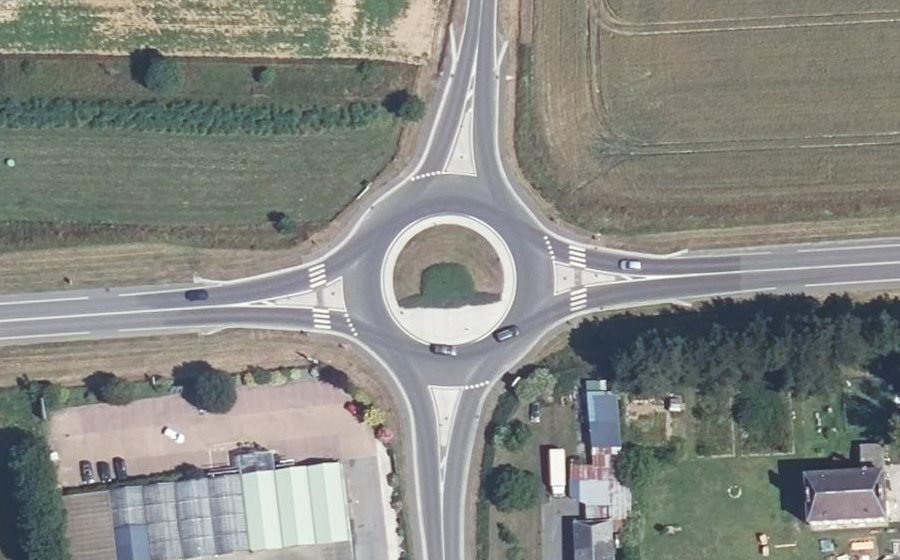 Vue aérienne du Rond-point anonyme n°1210101457