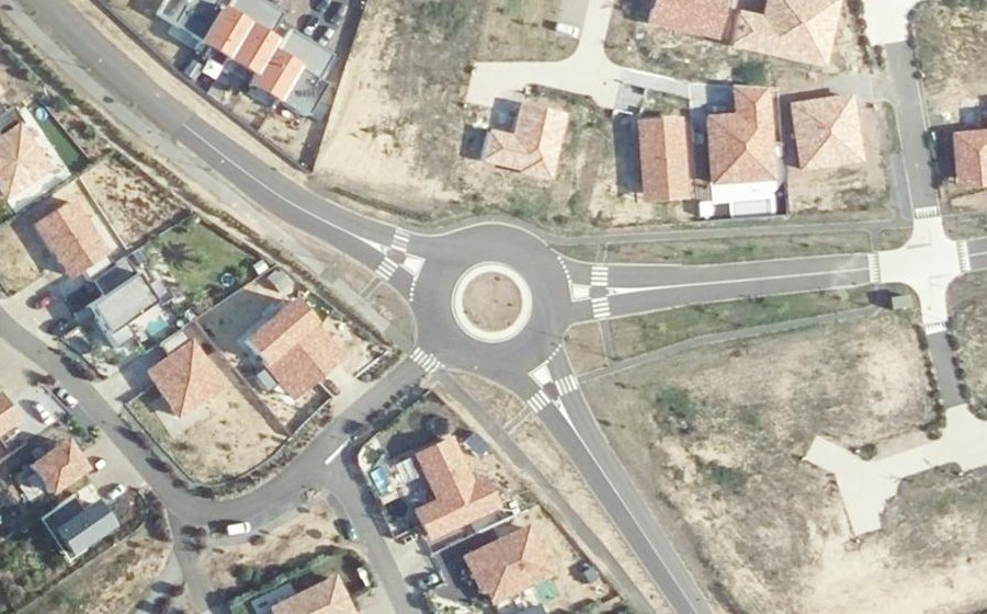 Vue aérienne du Rond-point anonyme n°1211240401