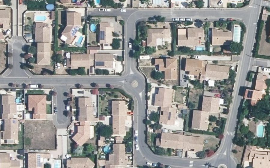 Vue aérienne du Rond-point anonyme n°121176867