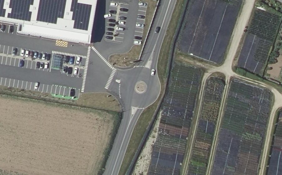 Vue aérienne du Rond-point anonyme n°1214790040