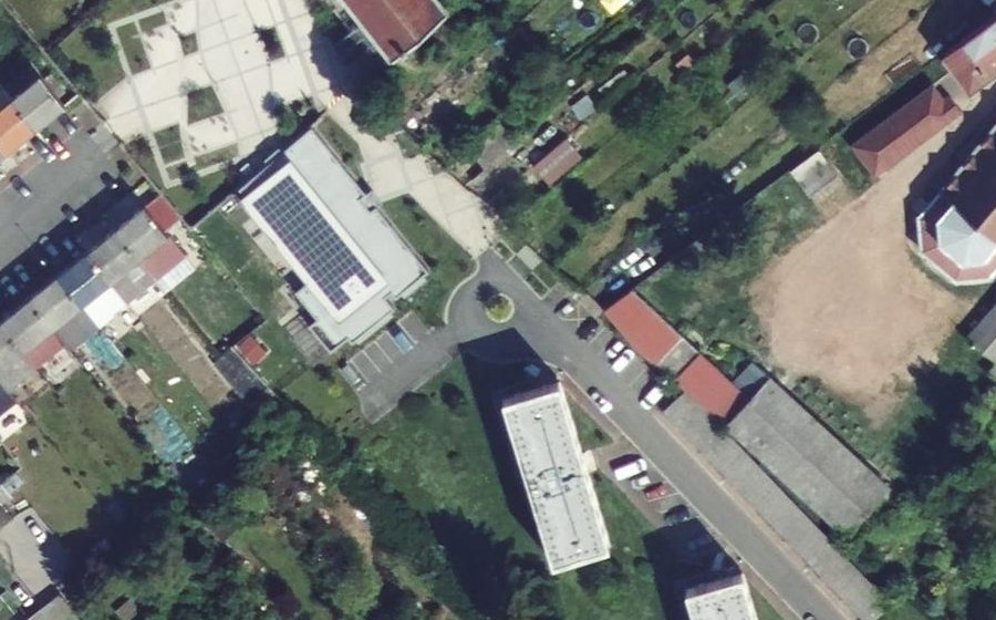 Vue aérienne du Rond-point anonyme n°1215798622