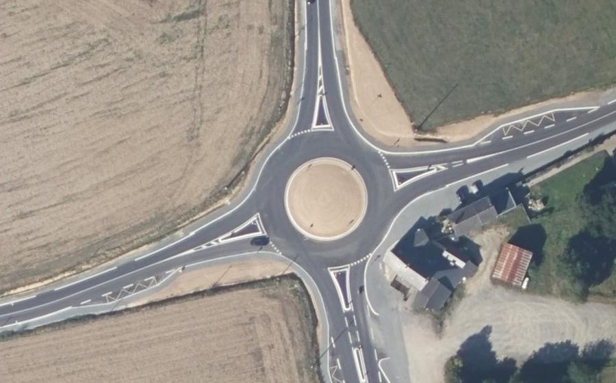 Vue aérienne du Rond-point anonyme n°1216021016
