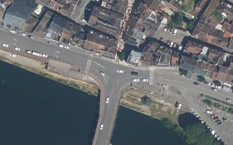 Vue aérienne du Rond-point anonyme n°1216027416